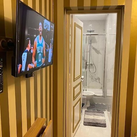 Premium Studio 2 Minutes Walk From Champs-Elysees Paris Eksteriør billede