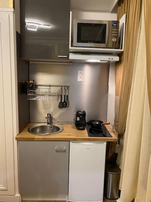 Premium Studio 2 Minutes Walk From Champs-Elysees Paris Eksteriør billede
